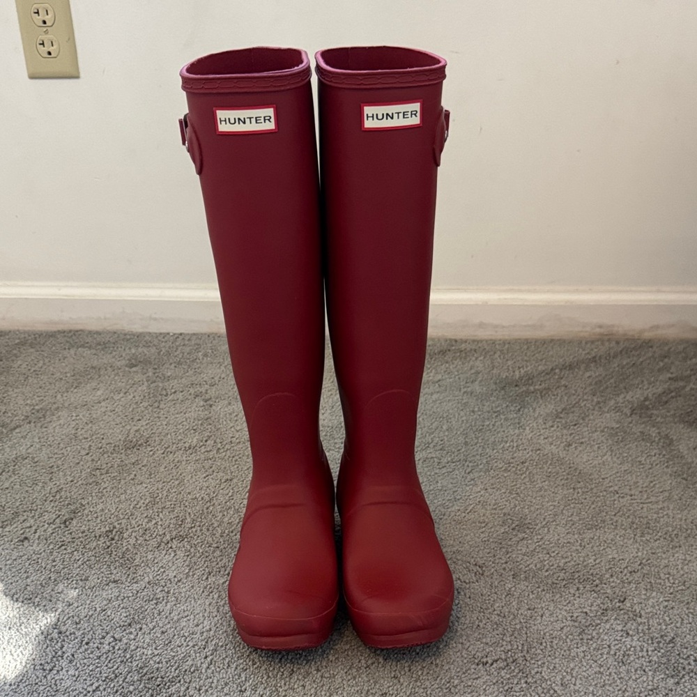 Hunter Burgundy Tall Boots